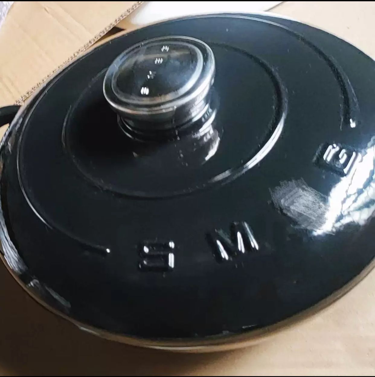 cast iron pot 26cm