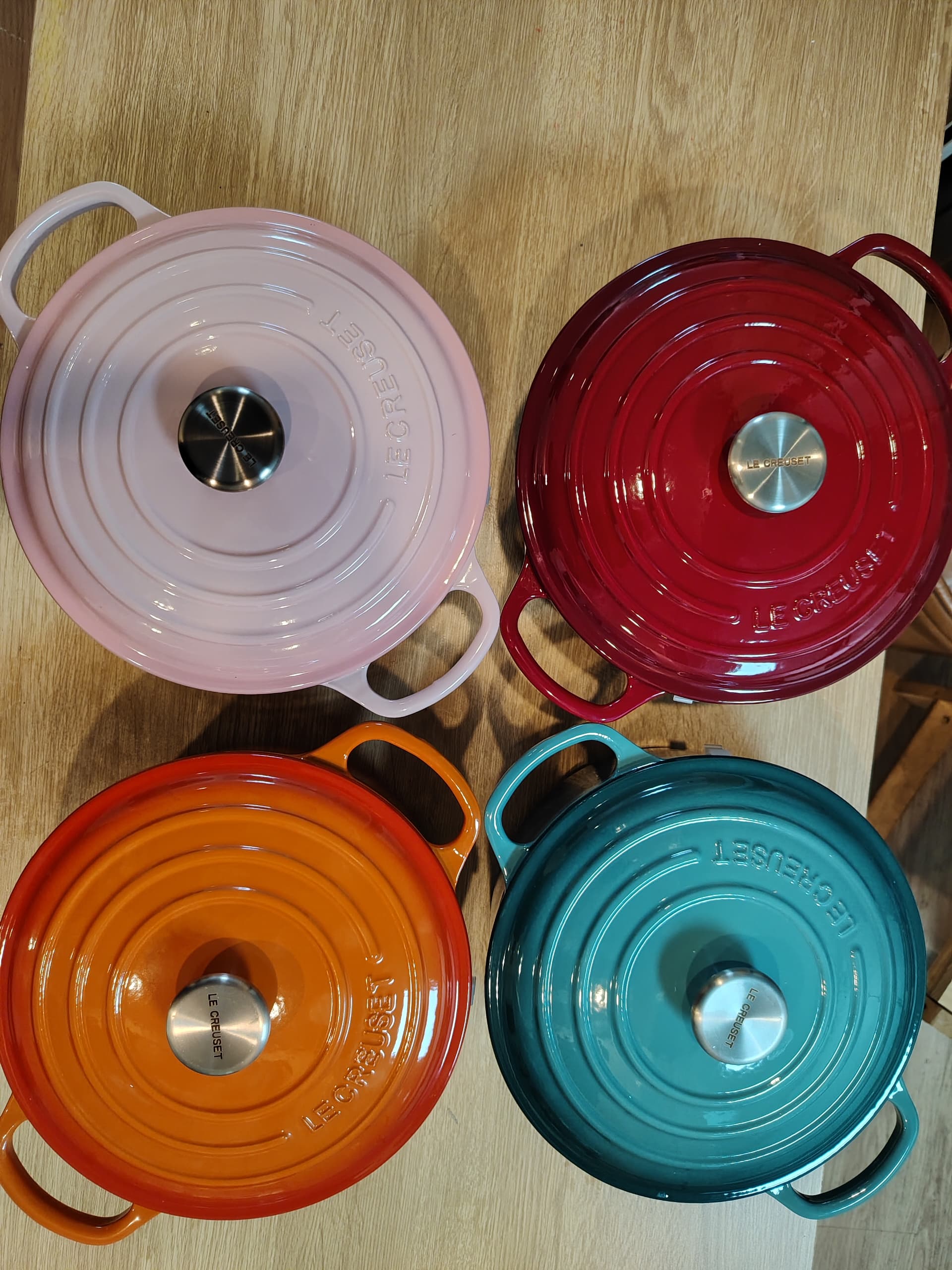cast iron pots 24cm