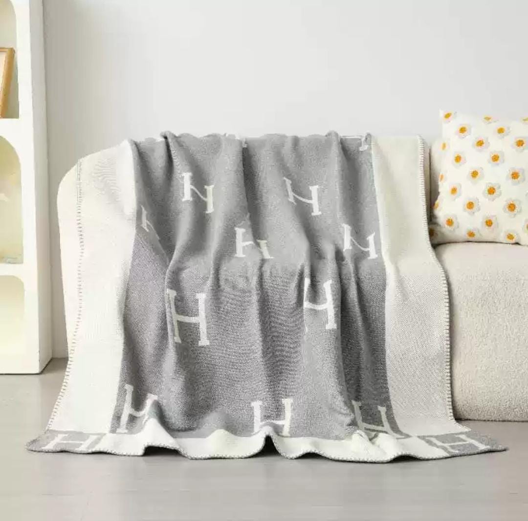 Blanket throw