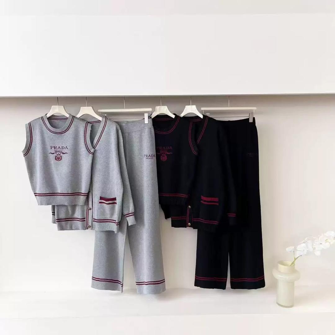 three piece knit set