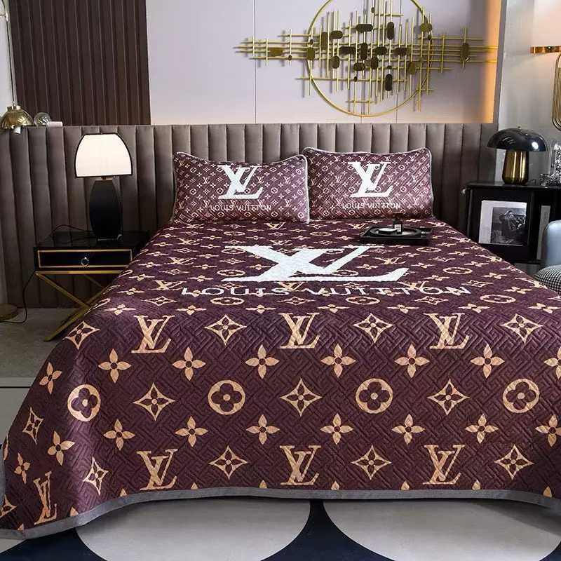Three piece bedding