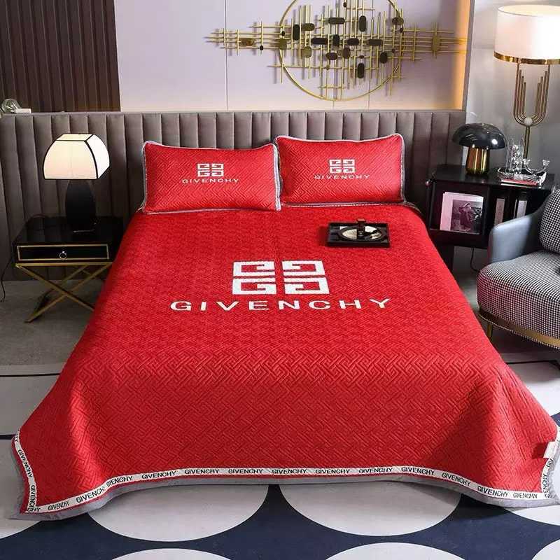 Three piece bedding